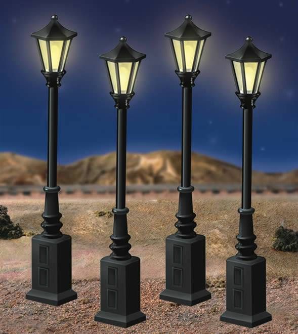 Lionel Electric O Gauge Model Train Accessories Classic Street Lamps Set of 3 Red 